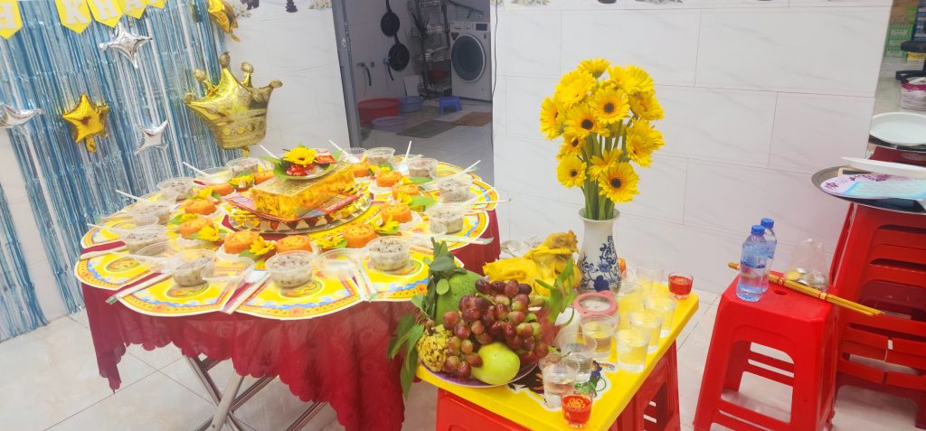Giải đáp thắc mắc thường gặp khi đặt mâm cúng Thần Tài và cúng khai trương shophouse tại Bcons