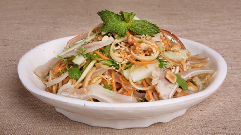 Nộm hoa chuối tai heo – 50.000 đồng
